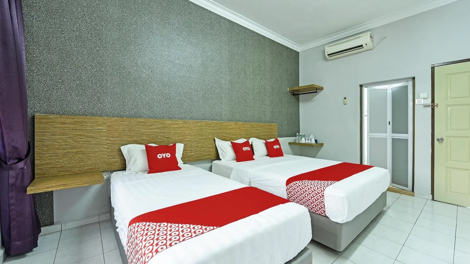 Oyo 90626 Hotel Ezzyhome Johor Jaya Johor Bahru 2*,