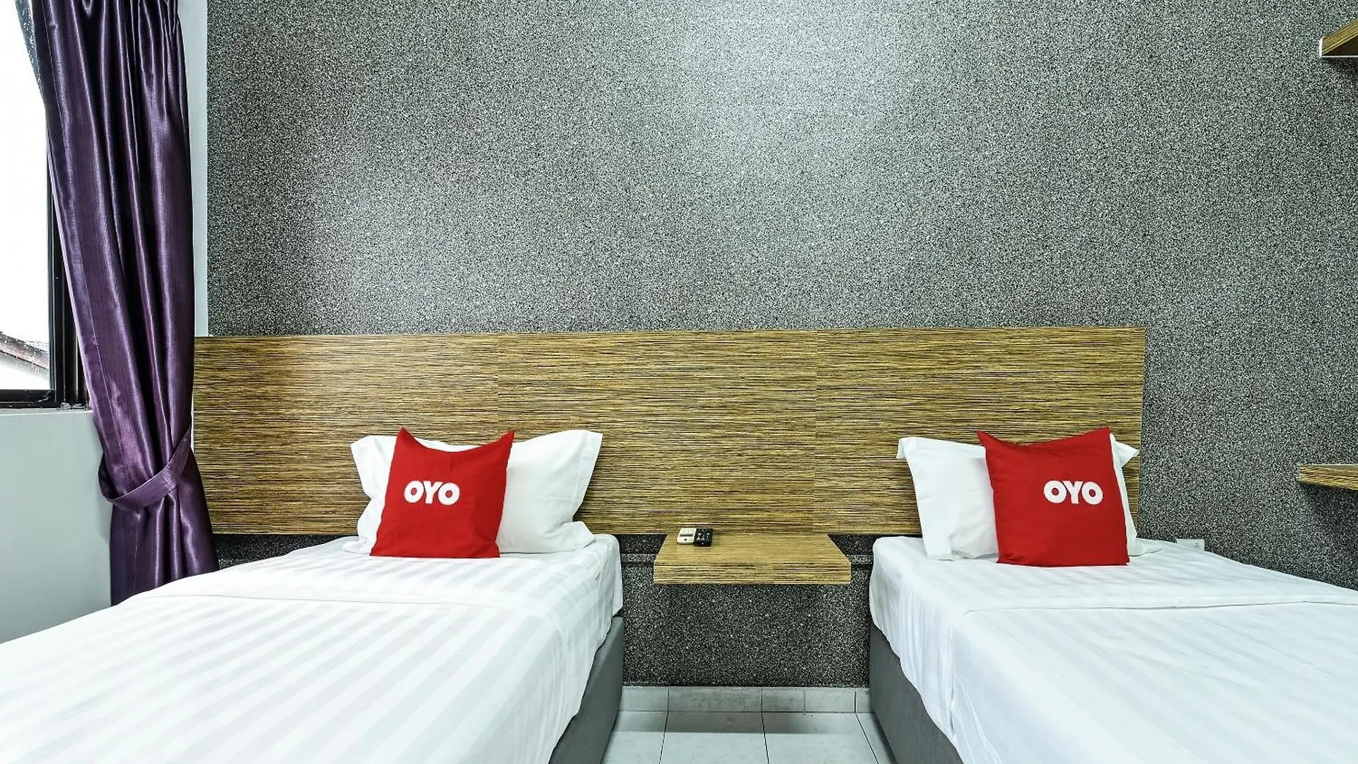 Oyo 90626 Hotel Ezzyhome Johor Jaya Johor Bahru Malezja