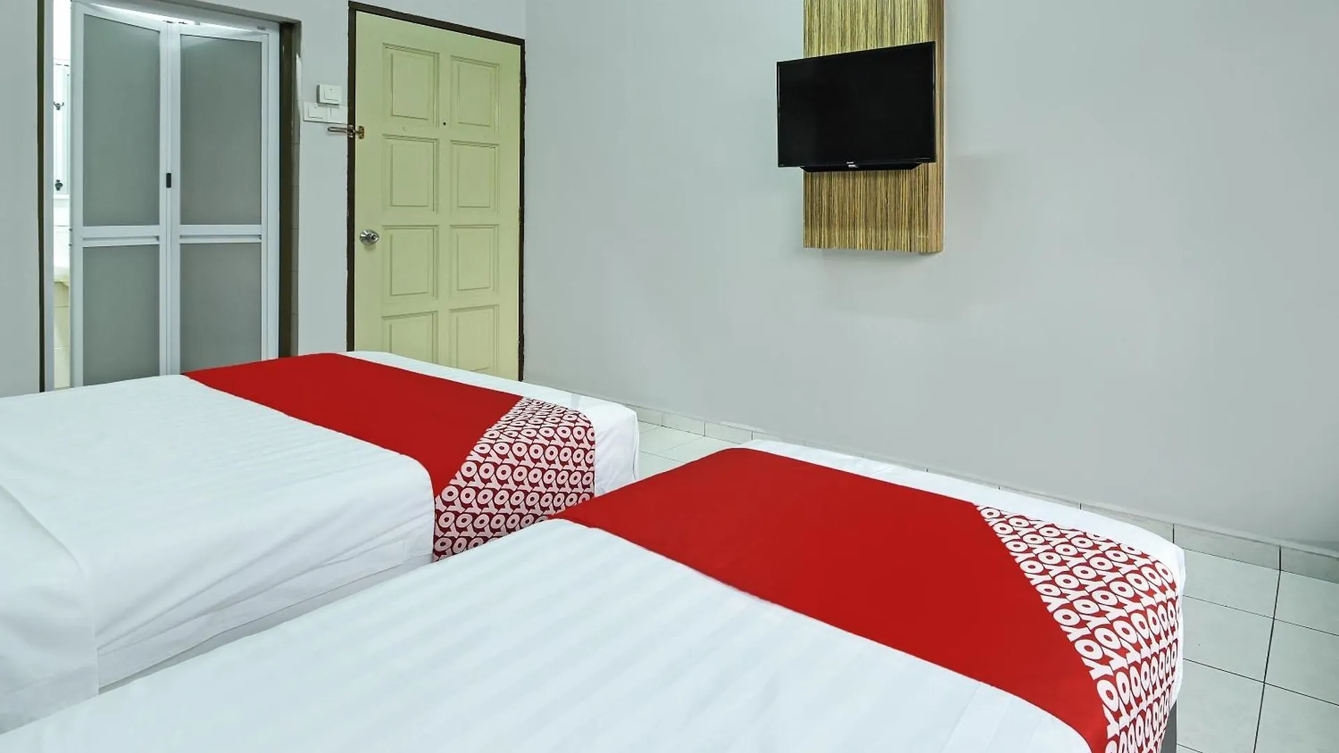 **  Oyo 90626 Hotel Ezzyhome Johor Jaya Johor Bahru Malezja
