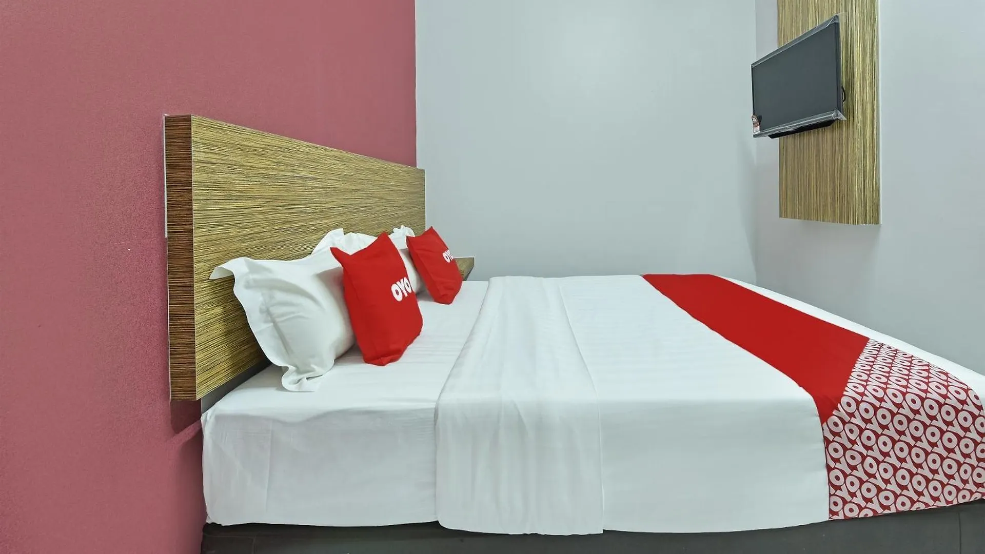 Oyo 90626 Hotel Ezzyhome Johor Jaya Johor Bahru 2*,